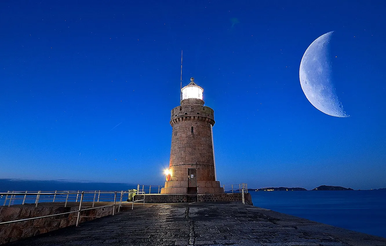 Фото обои light, moon, twilight, sea, ocean, seascape, dusk, lighthouse