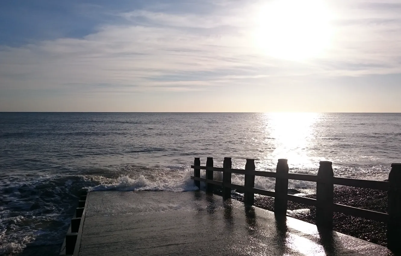 Фото обои море, солнце, берег, причал, Chichester
