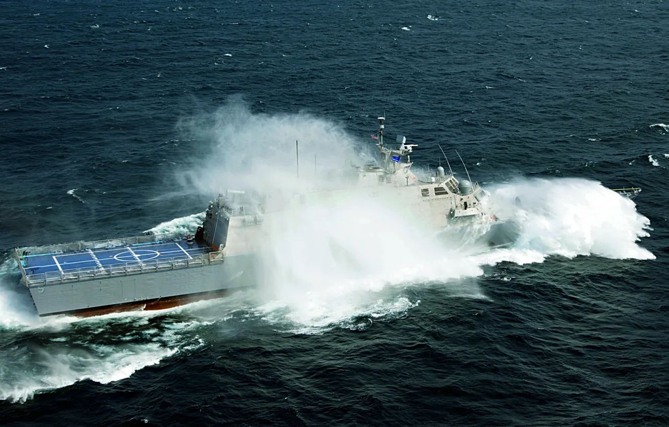 Фото обои волны, шторм, океан, литоральный боевой корабль, milwaukee
