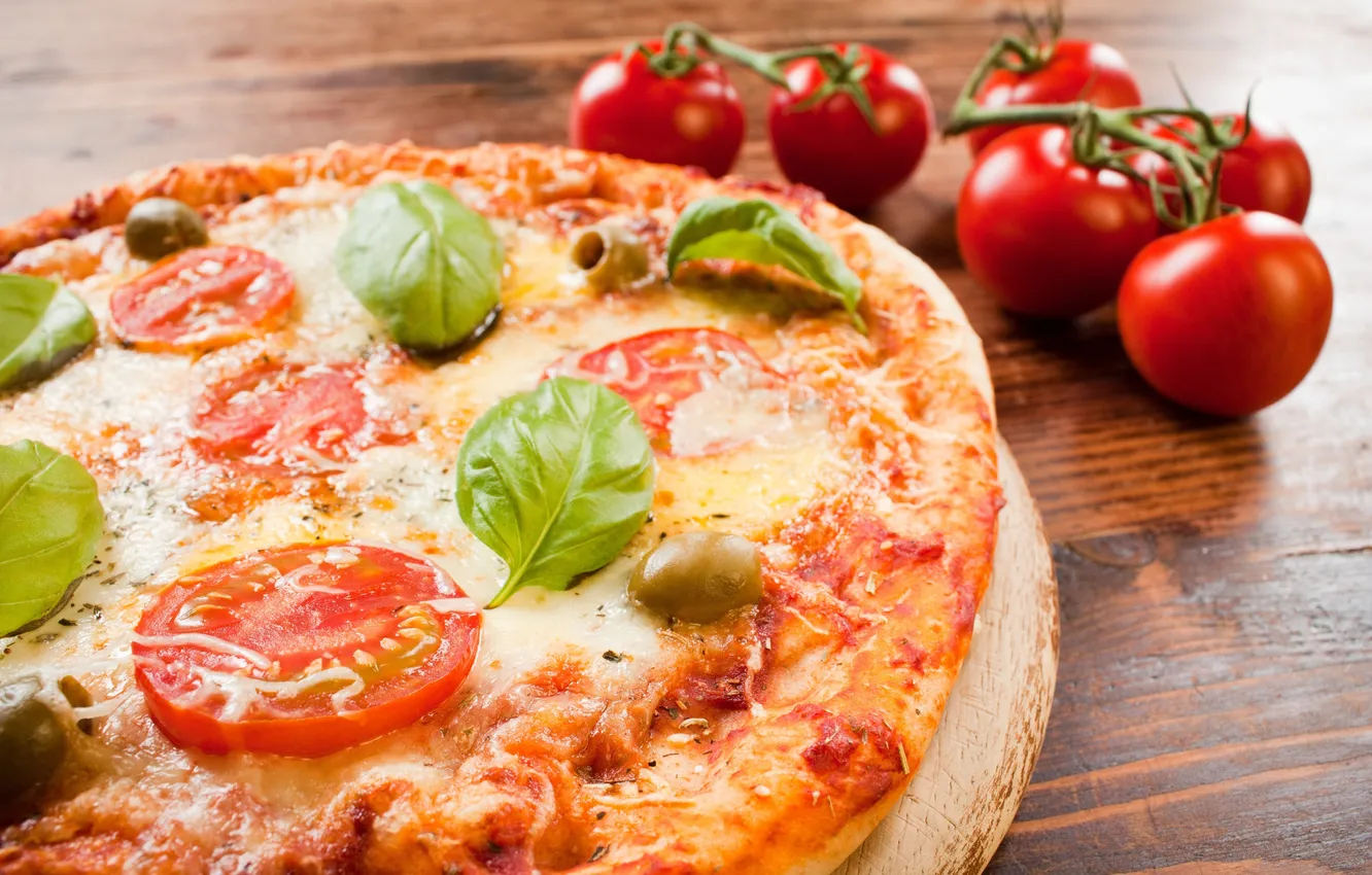 Фото обои сыр, пицца, помидоры, оливки