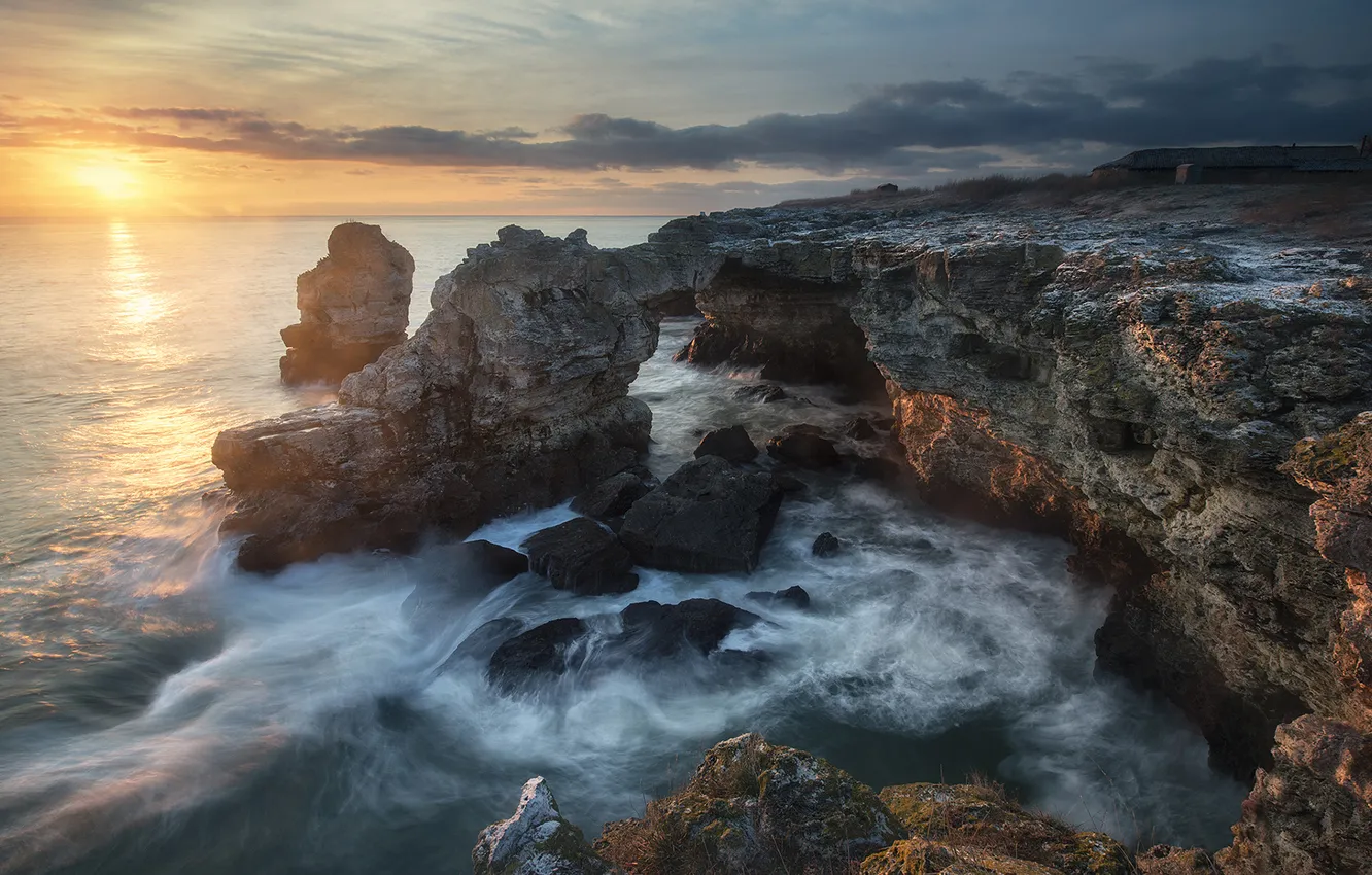 Фото обои rock, ocean, water, cloud, sun