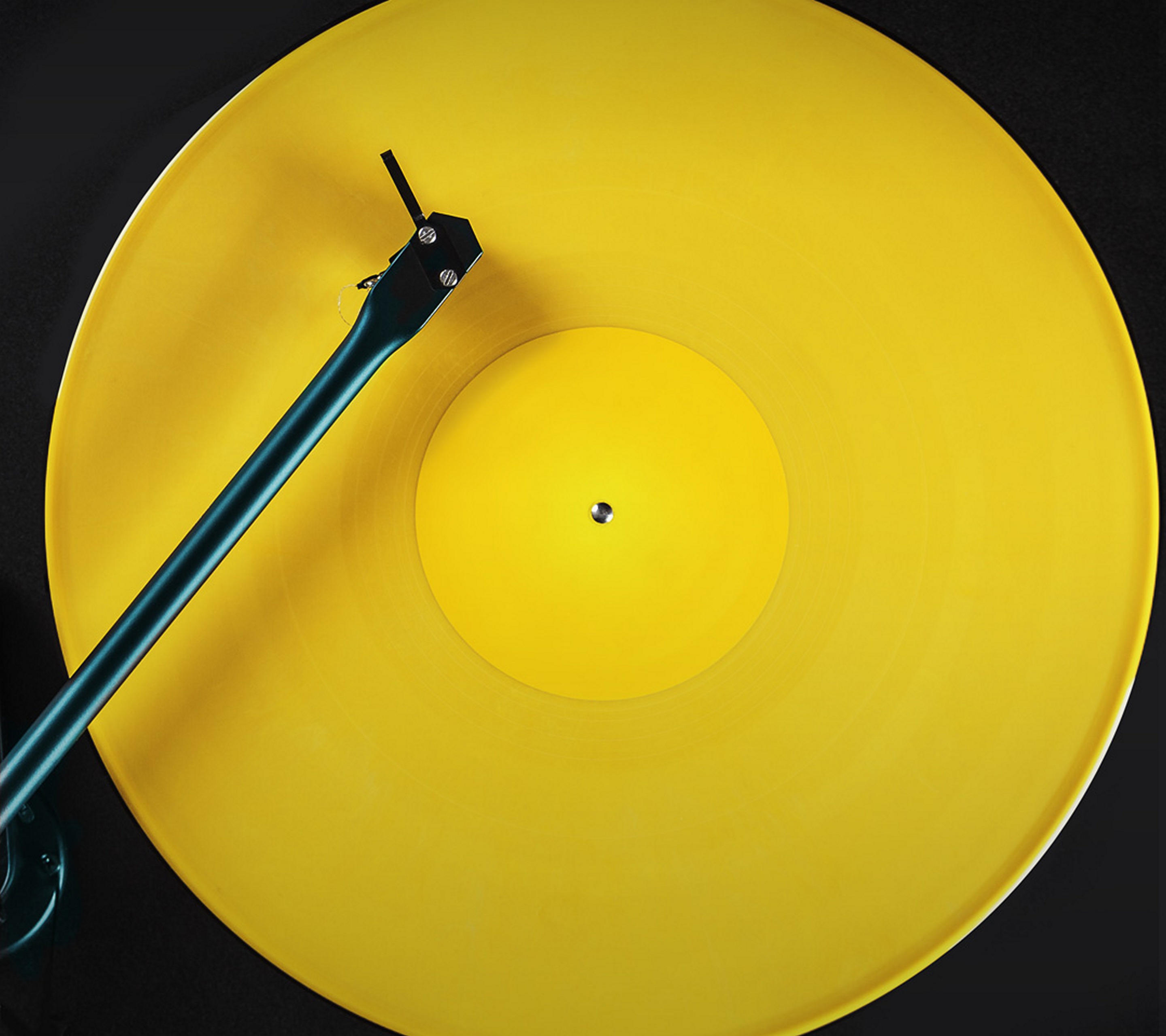 Музыка с желтой обложкой. Музыка желтого цвета. Желтый на англ. Drill yellow remix. Музыка желтого цвета.