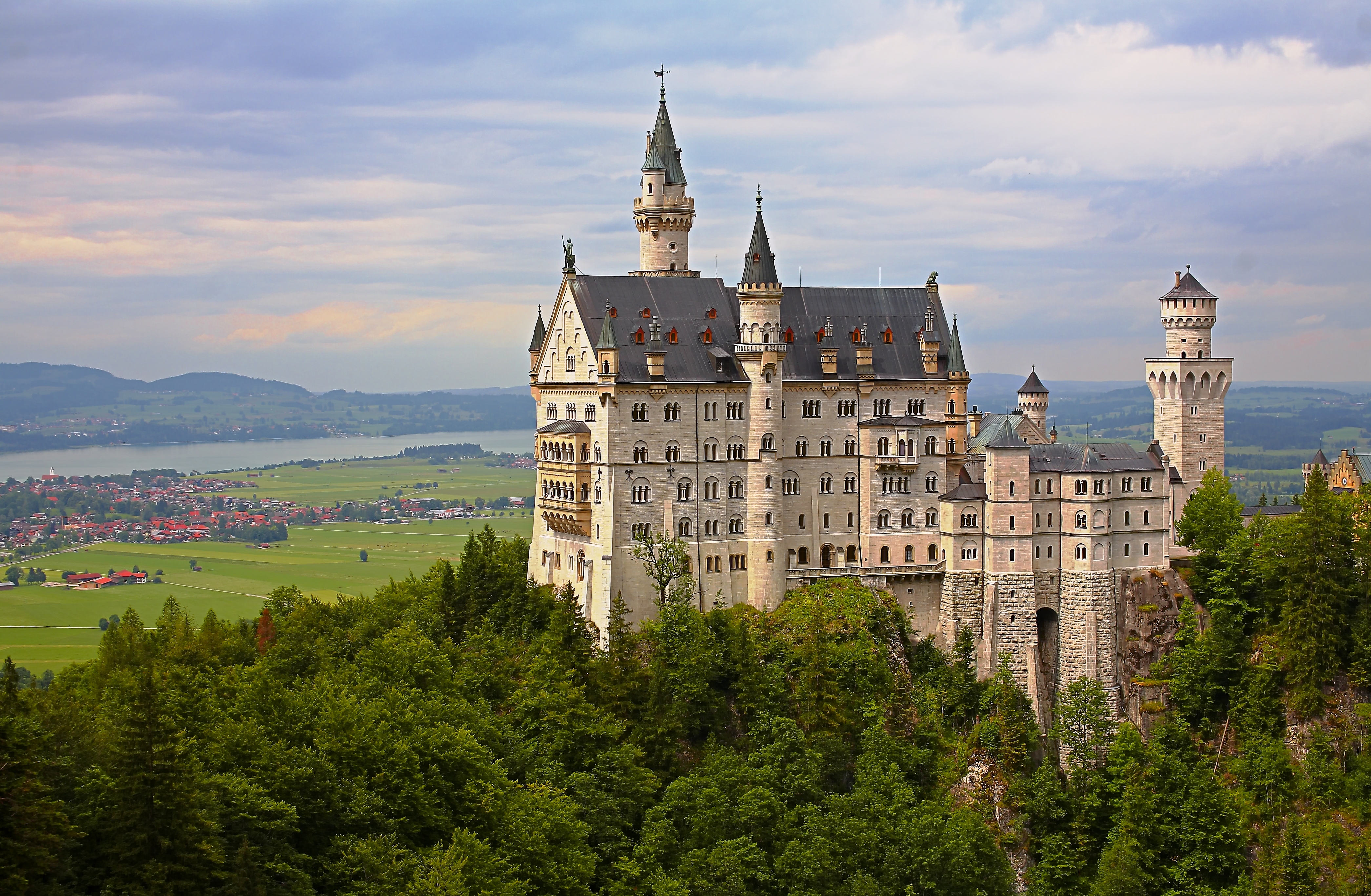 Bavaria germany. Замок Нойшванштайн. Нойшванштайн, Бавария, Германия. Замок Нойшванштайн (Баварские Альпы). Замок Визентау Бавария.